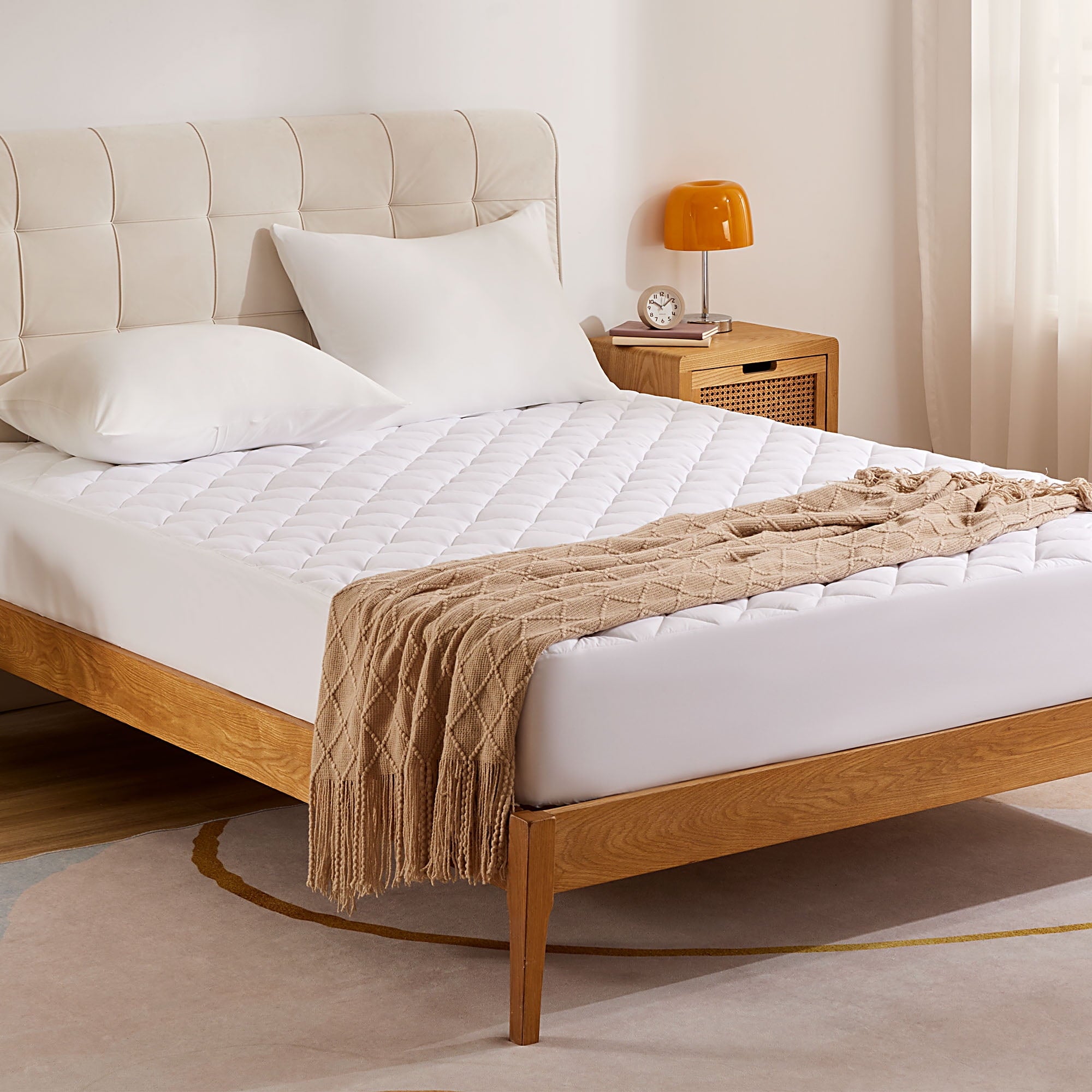 Sonive Mattress Pad Protector, Ultra-Soft, Deep Pocket, Breathable, Cozy&Fluffy (White, Queen)