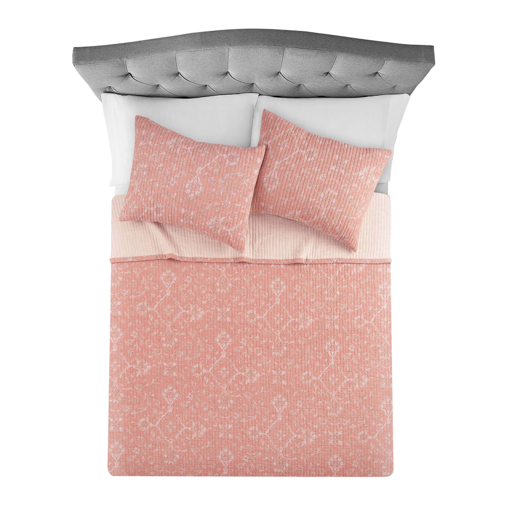 Mainstays 100% Cotton Matelassé Quilt, Full/Queen, Reversible, Terracotta Floral