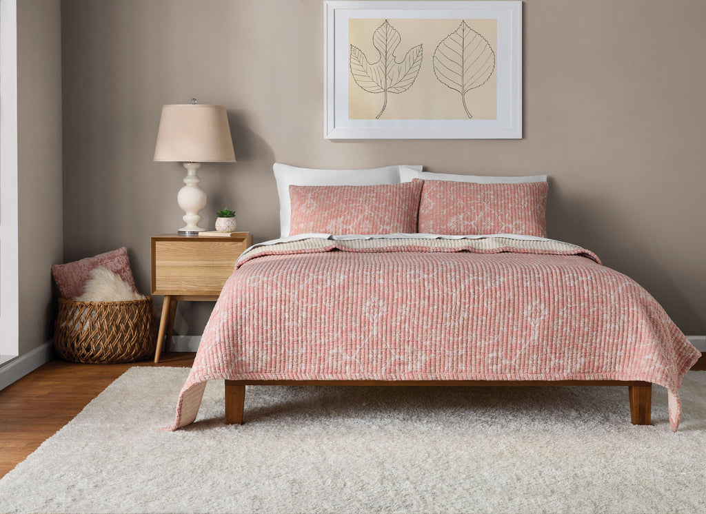 Mainstays 100% Cotton Matelassé Quilt, Full/Queen, Reversible, Terracotta Floral